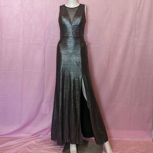 Nightwear by R&M Richards Gray Metallic Sleeveless Mesh Insert V Neck Gown 10